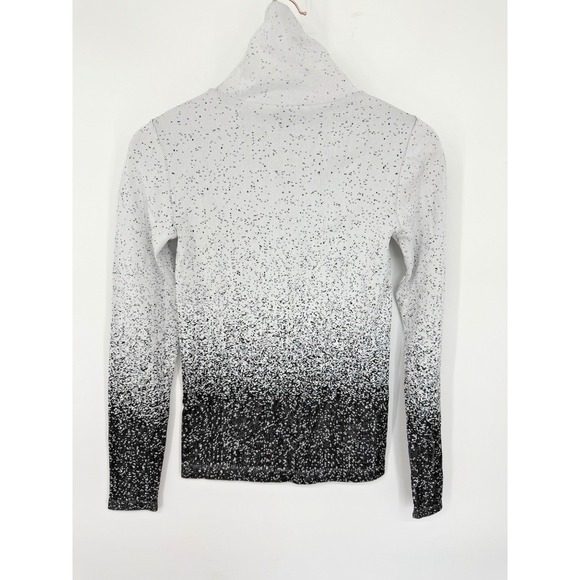 Athleta  Flurry Blizzard Gradient Turtleneck Top Size XS Athleisure Workout Gym - Picture 3 of 6